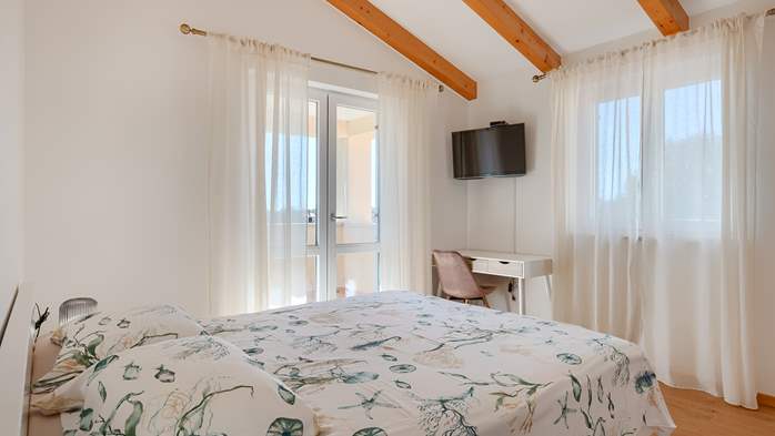 Villa Galiola near Rakalj for 6 people, 56