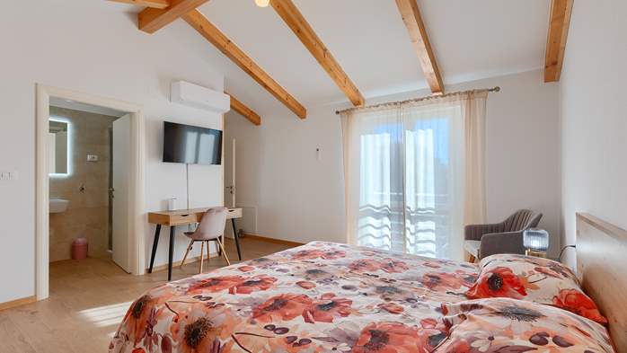 Villa Galiola near Rakalj for 6 people, 41