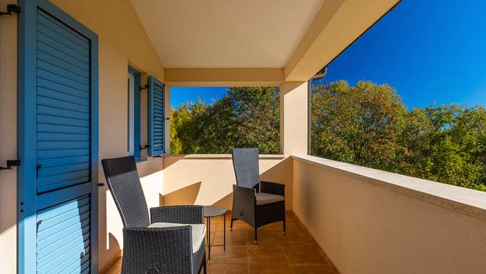 Villa Galiola near Rakalj for 6 people, 45