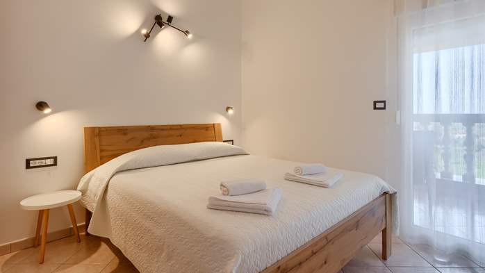 Spazioso appartamento a Galižana per 4 persone con due balconi, 8