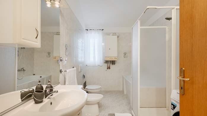 Spazioso appartamento a Galižana per 4 persone con due balconi, 11