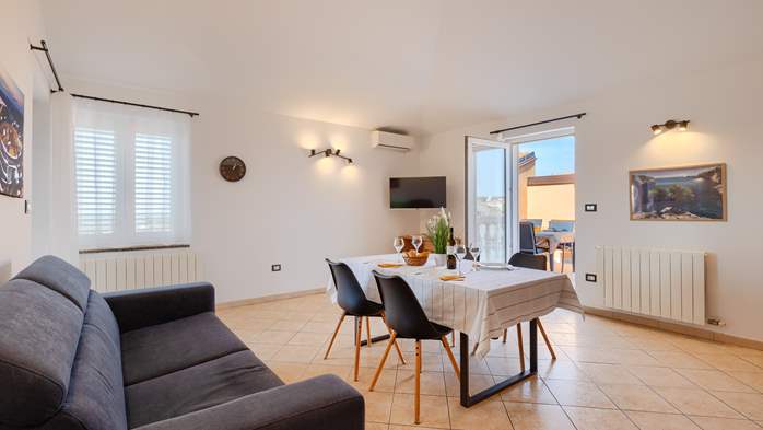 Spazioso appartamento a Galižana per 4 persone con due balconi, 5