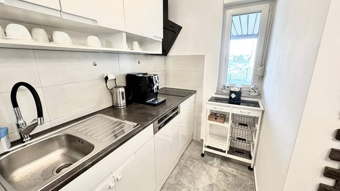 Moderan novouređeni apartman Neka u Medulinu za 4 osobe, 6