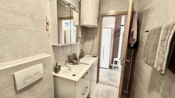 Moderan novouređeni apartman Emira u Medulinu za 4 osobe, 12