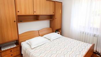 Family apartment with one bedroom and a bed in the gallery, WiFi, 1