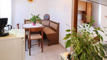 Family apartment with one bedroom and a bed in the gallery, WiFi, 7
