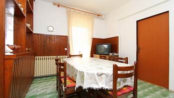 Apartment for 8 persons with pleasant ambience, private balcony, 4