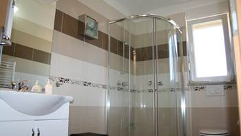 Apartment with nice, decorated bathroom with shower, 2-3 persons, 5