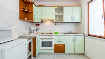Bright and colorful air conditioned apartment for 4 in Medulin, 7