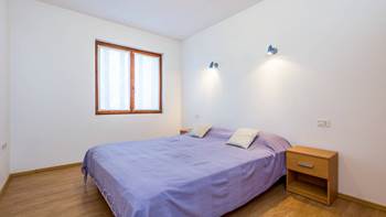 Bright and colorful air conditioned apartment for 4 in Medulin, 13