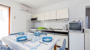 Apartment in Medulin for 5 persons, with a beautiful terrace,WiFi, 3