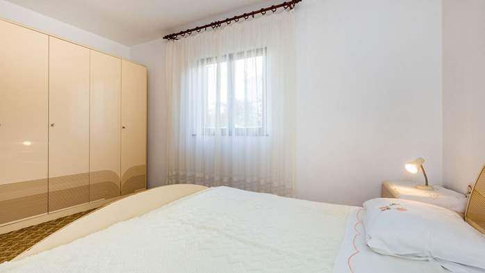 Appartamento a Medolino per 4 persone con due camere, 2 bagni, 9