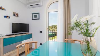 Nicely decorated apartment for two persons, balcony with sea view, 2