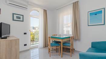 Nicely decorated apartment for two persons, balcony with sea view, 5