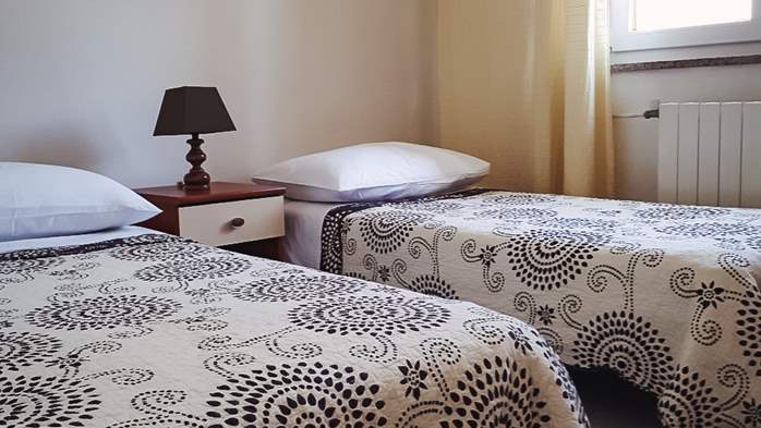 Apartment für 5 Personen mit drei Schlafzimmern und zwei Bädern, 3