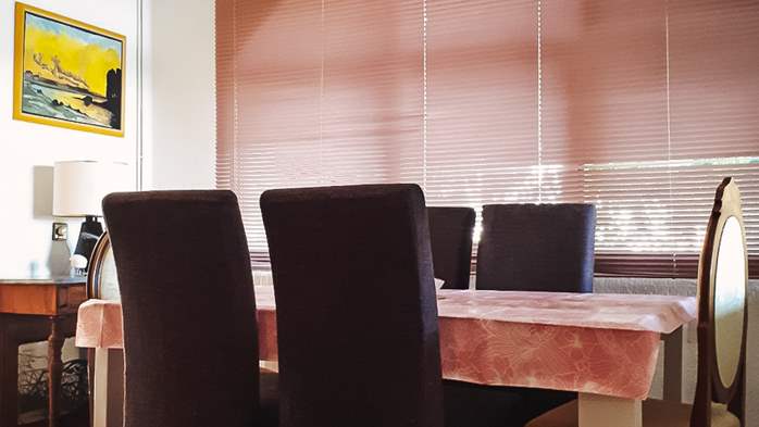 Apartment für 5 Personen mit drei Schlafzimmern und zwei Bädern, 5