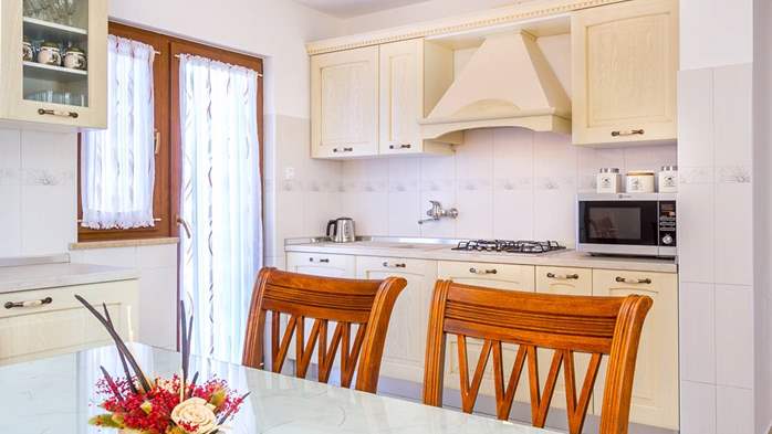 Geräumiges, klimatisiertes Apartment in Medulin mit WLAN, SAT-TV, 3