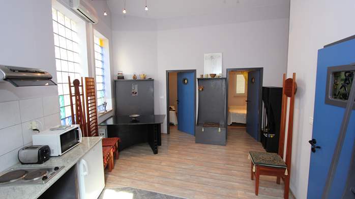 Unique apartment for 4 people in the center of Medulin, 4