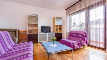Spacious apartment with balcony,terrace and parking for 8 persons, 1