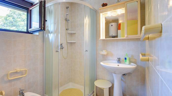 Apartment in Medulin mit 2 Schlafzimmern und Terrasse, WLAN, 6