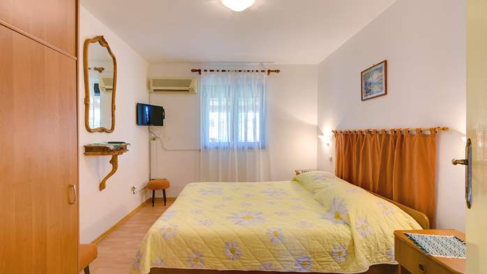 Apartment in Medulin mit 2 Schlafzimmern und Terrasse, WLAN, 4