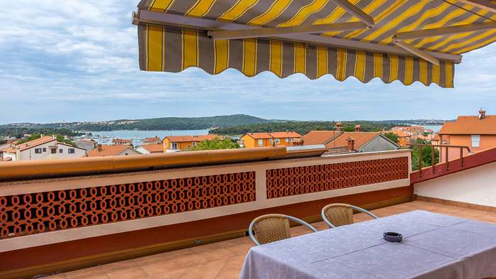 FeWo für 5 Personen im Dachgeschoss mit überwältigendem Meerblick, 1