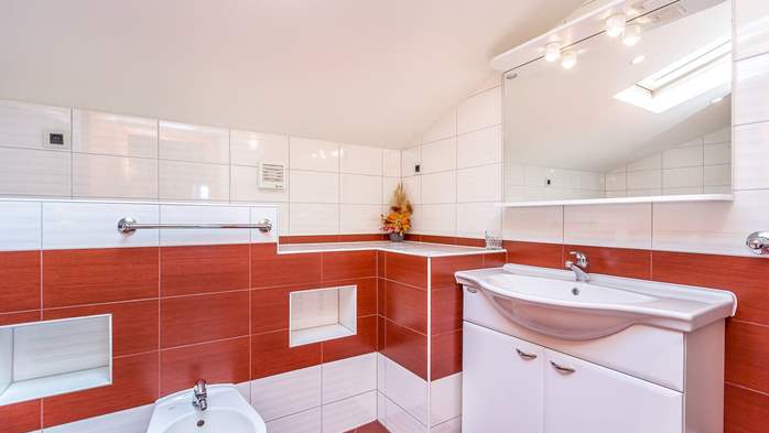 FeWo für 5 Personen im Dachgeschoss mit überwältigendem Meerblick, 12