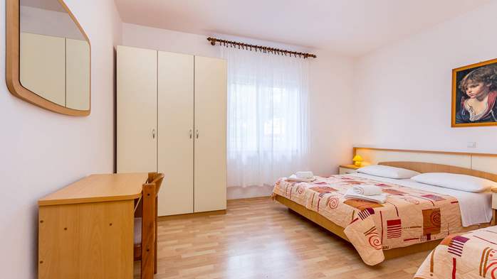 Large apartment for six persons and two bedrooms, terrace, WiFi, 7