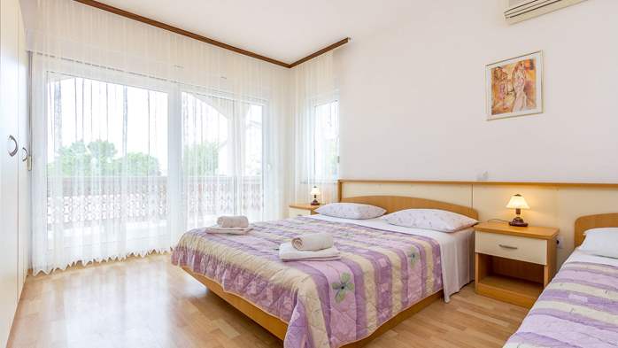 Große Wohnung für 6 Personen mit zwei Schlafzimmer, Terrasse,WLAN, 1