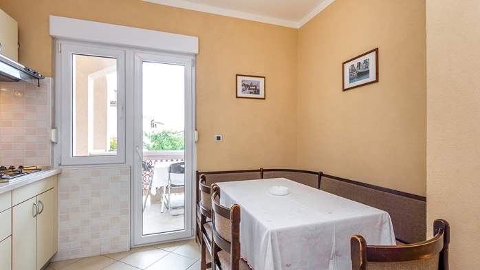 Große Wohnung für 6 Personen mit zwei Schlafzimmer, Terrasse,WLAN, 2