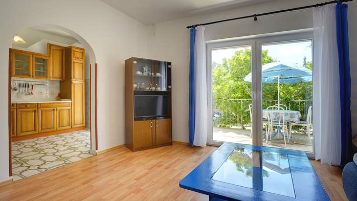 Comfortable and spacious apartment for 5 persons in Medulin, WiFi, 4