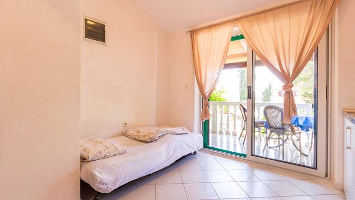 Apartment mit Gemeinschaftspool, in ruhiger Lage für 3 Personen, 5