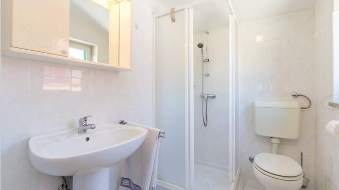 Apartment mit Gemeinschaftspool, in ruhiger Lage für 3 Personen, 6