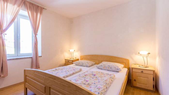 Apartment mit Gemeinschaftspool, in ruhiger Lage für 3 Personen, 10