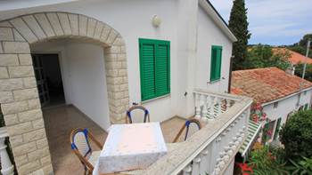 Apartment for 4 persons, private balcony, WiFi, shared pool, 3