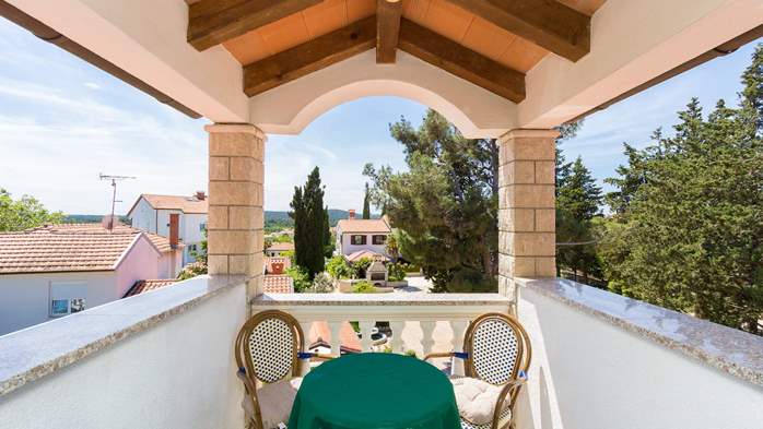 Einfache Wohnung für 3 Personen in Medulin mit Gemeinschaftspool, 1