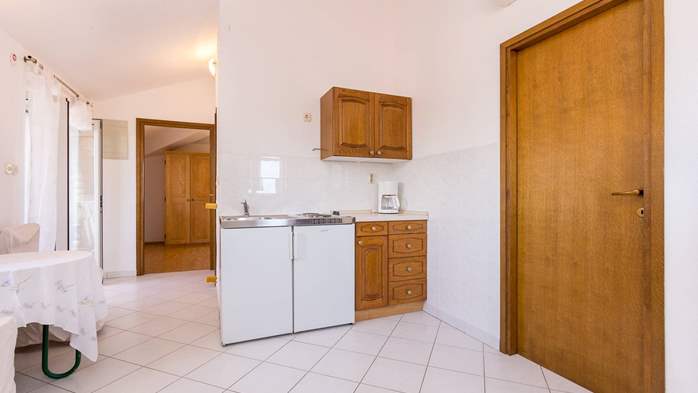 Einfache Wohnung für 3 Personen in Medulin mit Gemeinschaftspool, 2