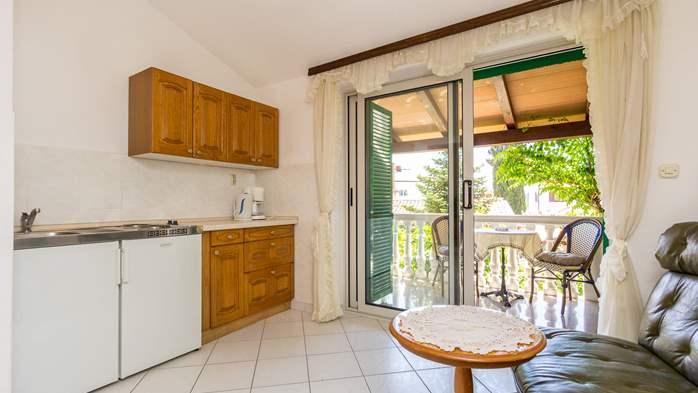 Studio-Apartment für 2 Personen mit Balkon und Gemeinschaftspool, 5