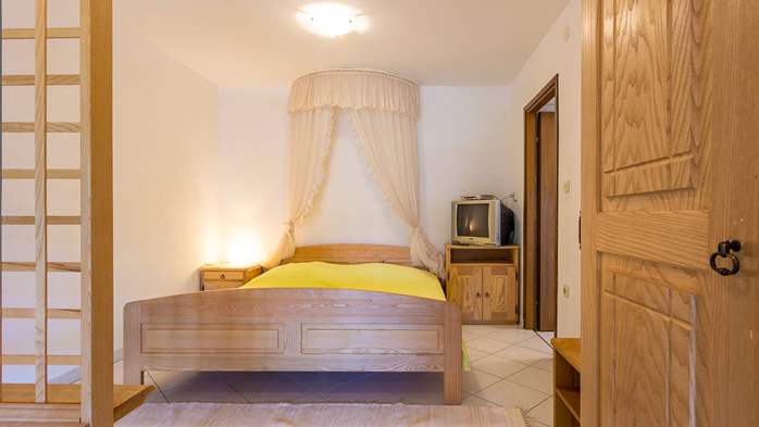 Studio-Apartment für 2 Personen mit Balkon und Gemeinschaftspool, 1