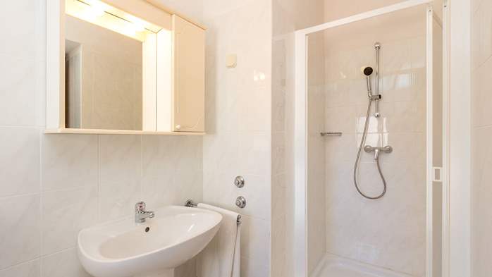 Studio-Apartment für 2 Personen mit Balkon und Gemeinschaftspool, 3