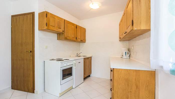 Wohnung im Erdgeschoss, Terrasse, mit Gemeinschaftspool, 3