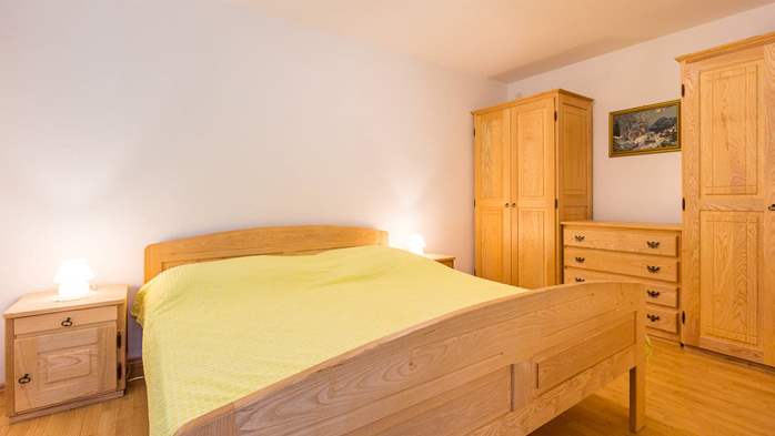 Wohnung im Erdgeschoss, Terrasse, mit Gemeinschaftspool, 2