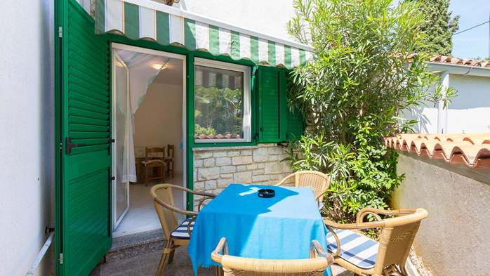 Wohnung im Erdgeschoss, Terrasse, mit Gemeinschaftspool, 10