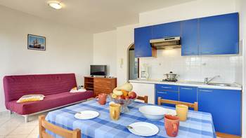 Simply apartment in Medulin with parking and WiFi for 3 persons, 1