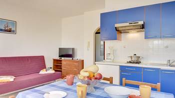 Simply apartment in Medulin with parking and WiFi for 3 persons, 2