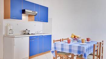 Simply apartment in Medulin with parking and WiFi for 3 persons, 3