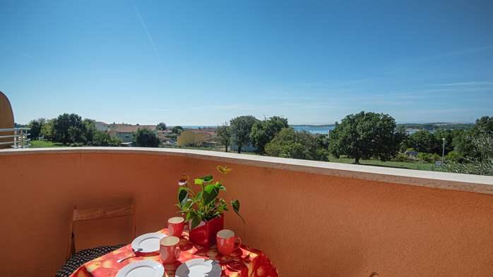 Charmante Wohnung mit einem Bett auf der Galerie und Meerblick, 16