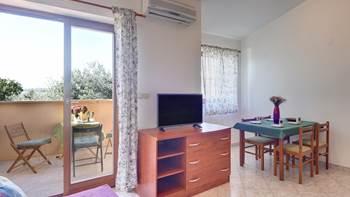 Apartment for 4 people in Medulin with bedroom and gallery, 6