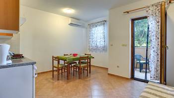 Ground floor apartment for 3 persons, private terrace and WiFi, 3