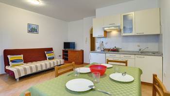 Ground floor apartment for 3 persons, private terrace and WiFi, 1